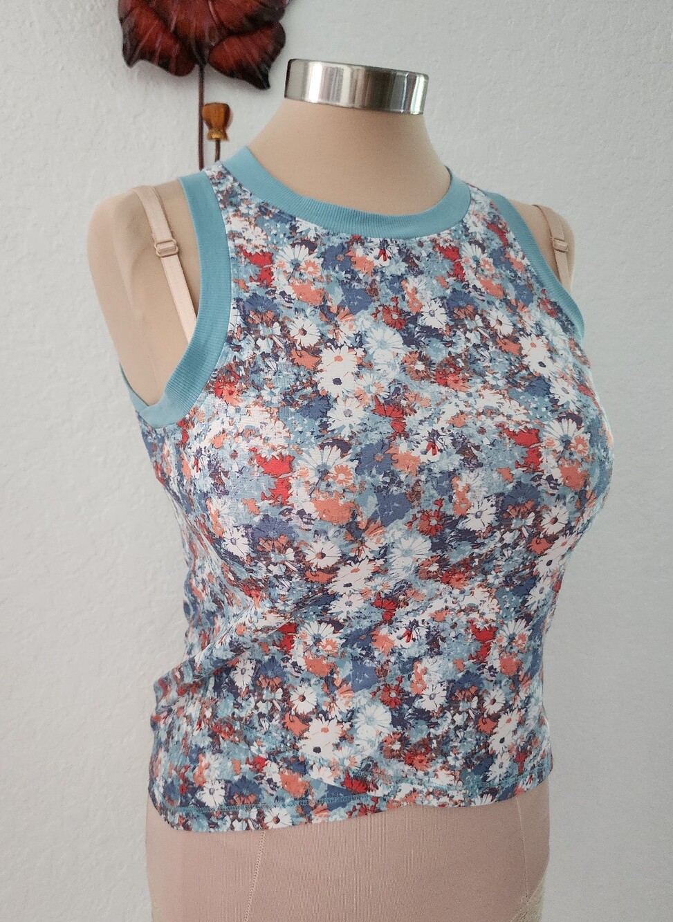 THE NORTH FACE | Floral Print Tank Top with Blue Trim - Women's - Picture 3 of 11